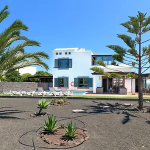 Villa Hipoclub Villas, 